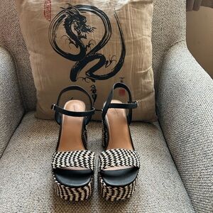 Universal Thread - Women's Madeline Woven Platform Chunky Heels 8.5